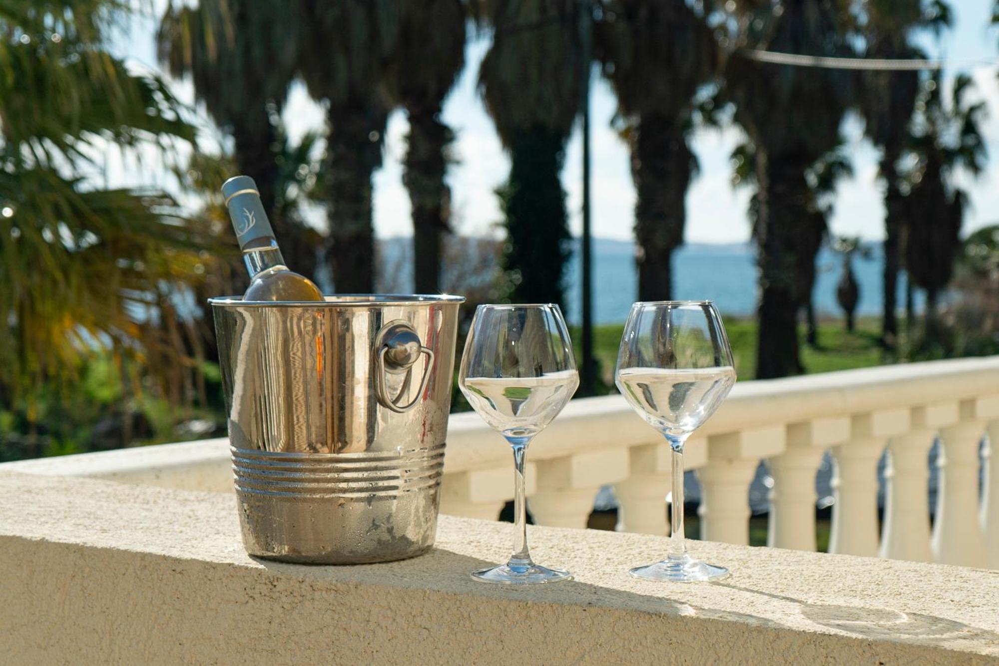 Hotel De La Mer Hyères Esterno foto