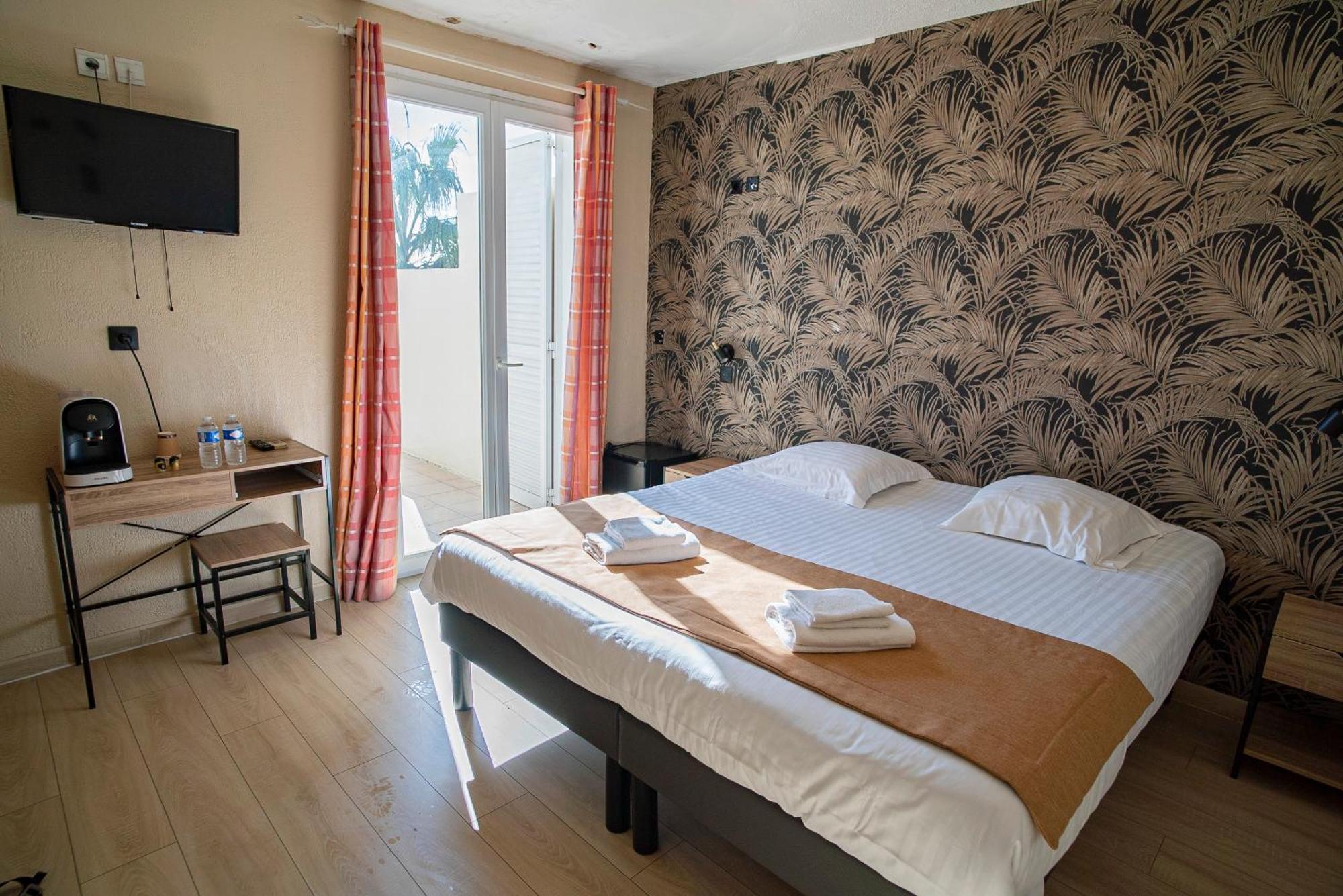 Hotel De La Mer Hyères Esterno foto
