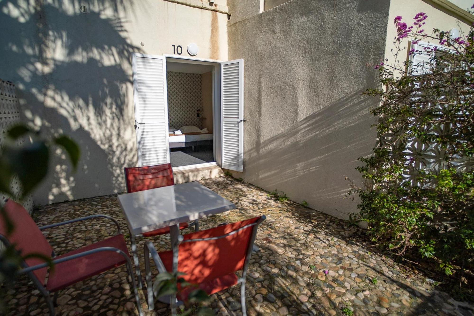 Hotel De La Mer Hyères Esterno foto